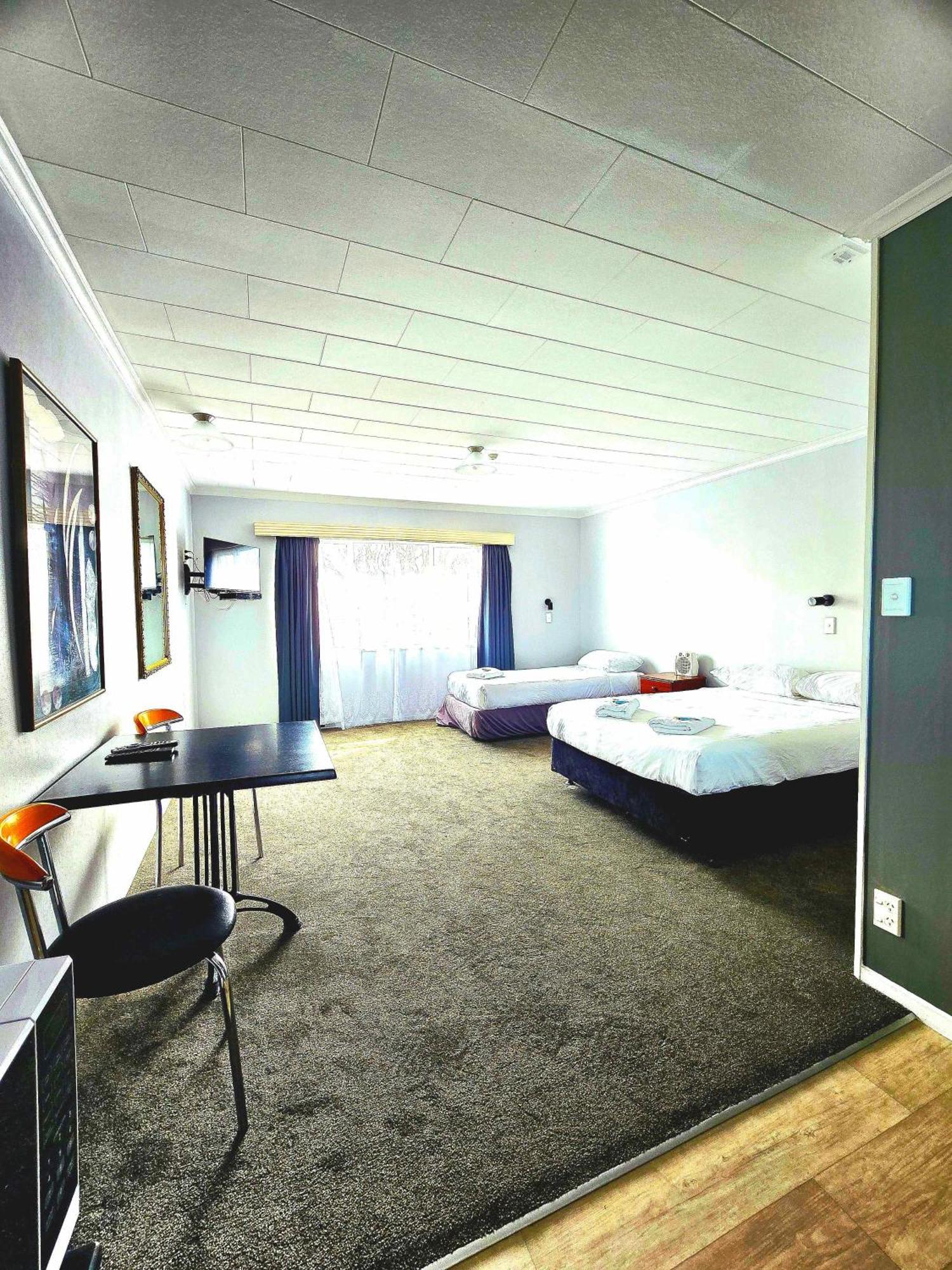 Putaruru Arms Motor Inn ภายนอก รูปภาพ